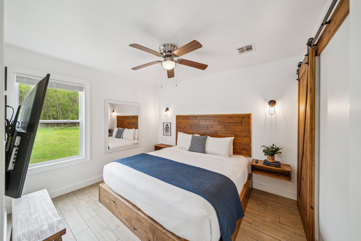 Grove Vacation Rental