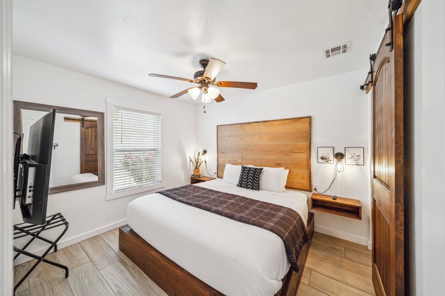 Grove Vacation Rental