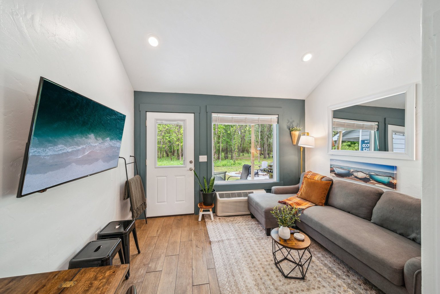 Grove Vacation Rental