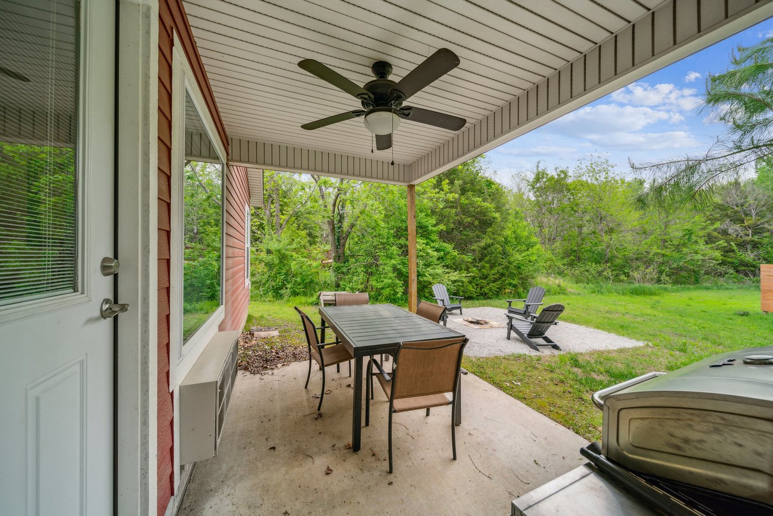 Grove Vacation Rental