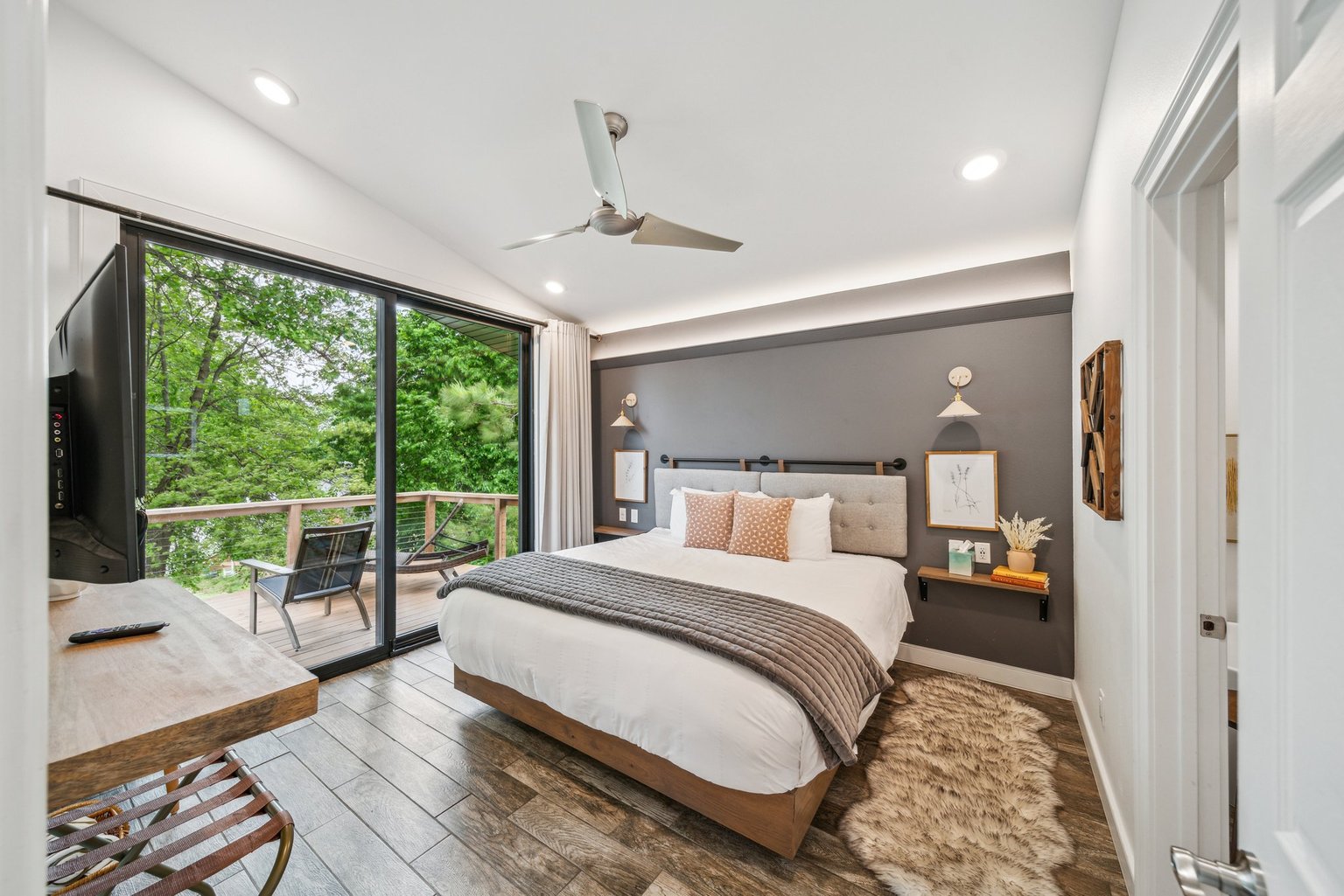 Grove Vacation Rental