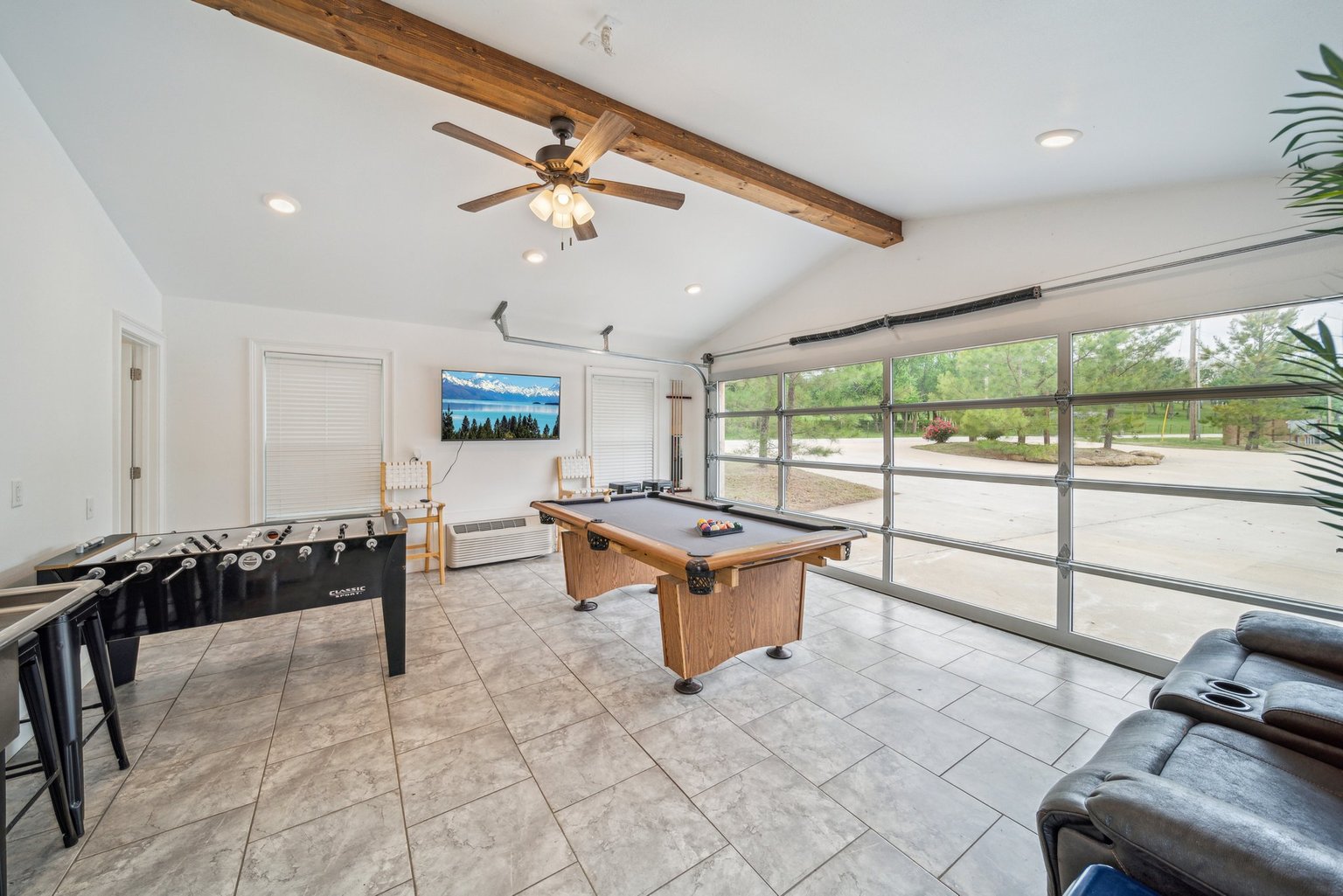 Grove Vacation Rental