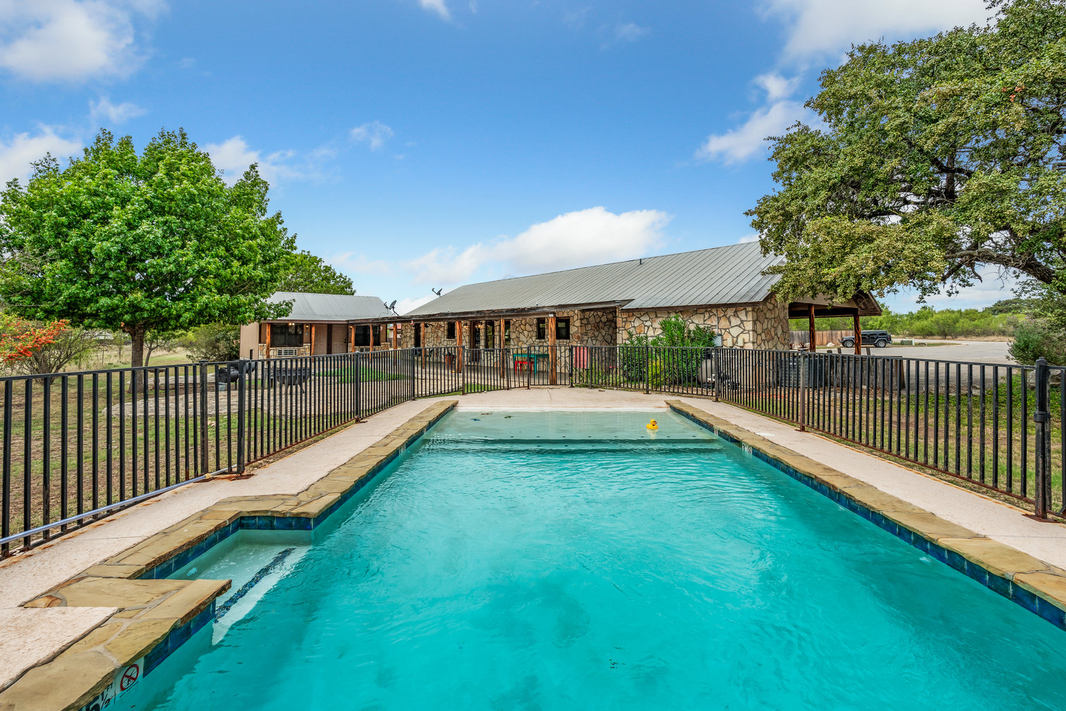 Concan Vacation Rental