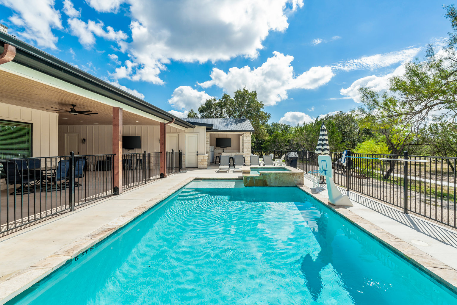 Concan Vacation Rental