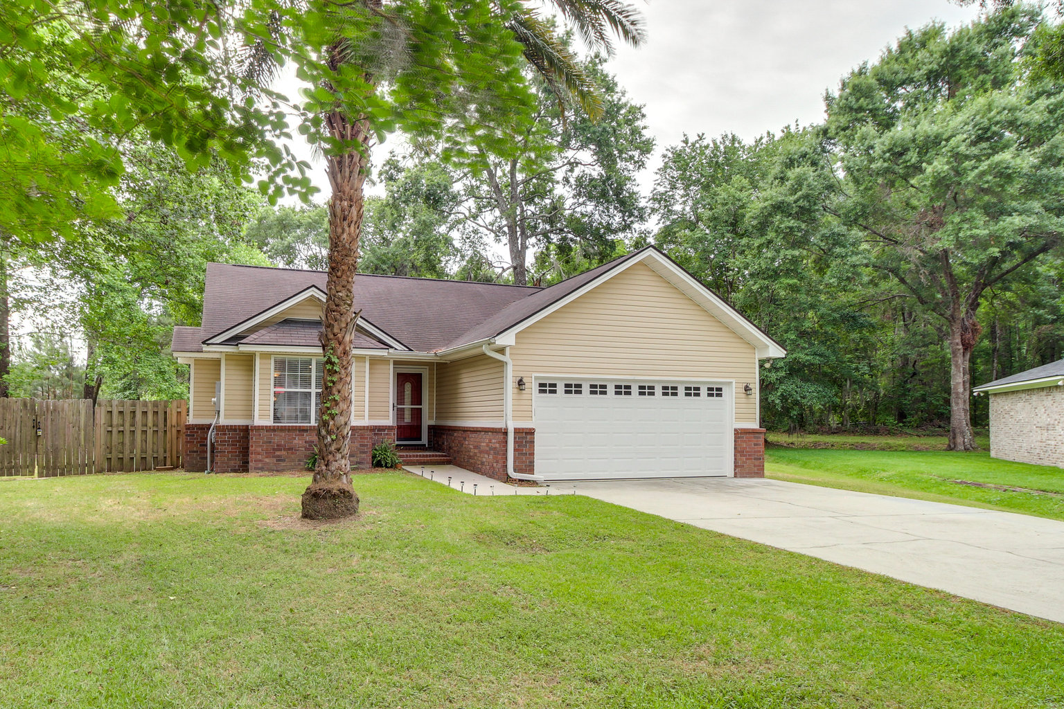 Pooler Vacation Rental