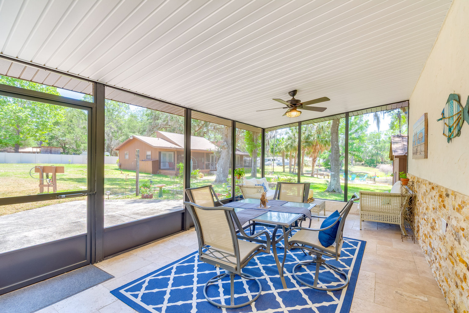 Inglis Vacation Rental