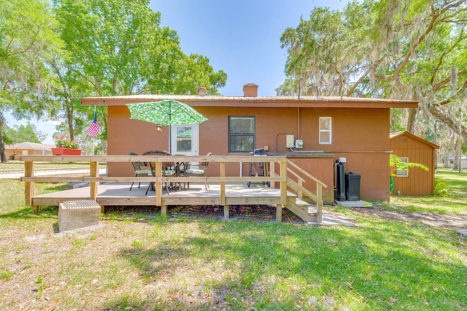 Inglis Vacation Rental