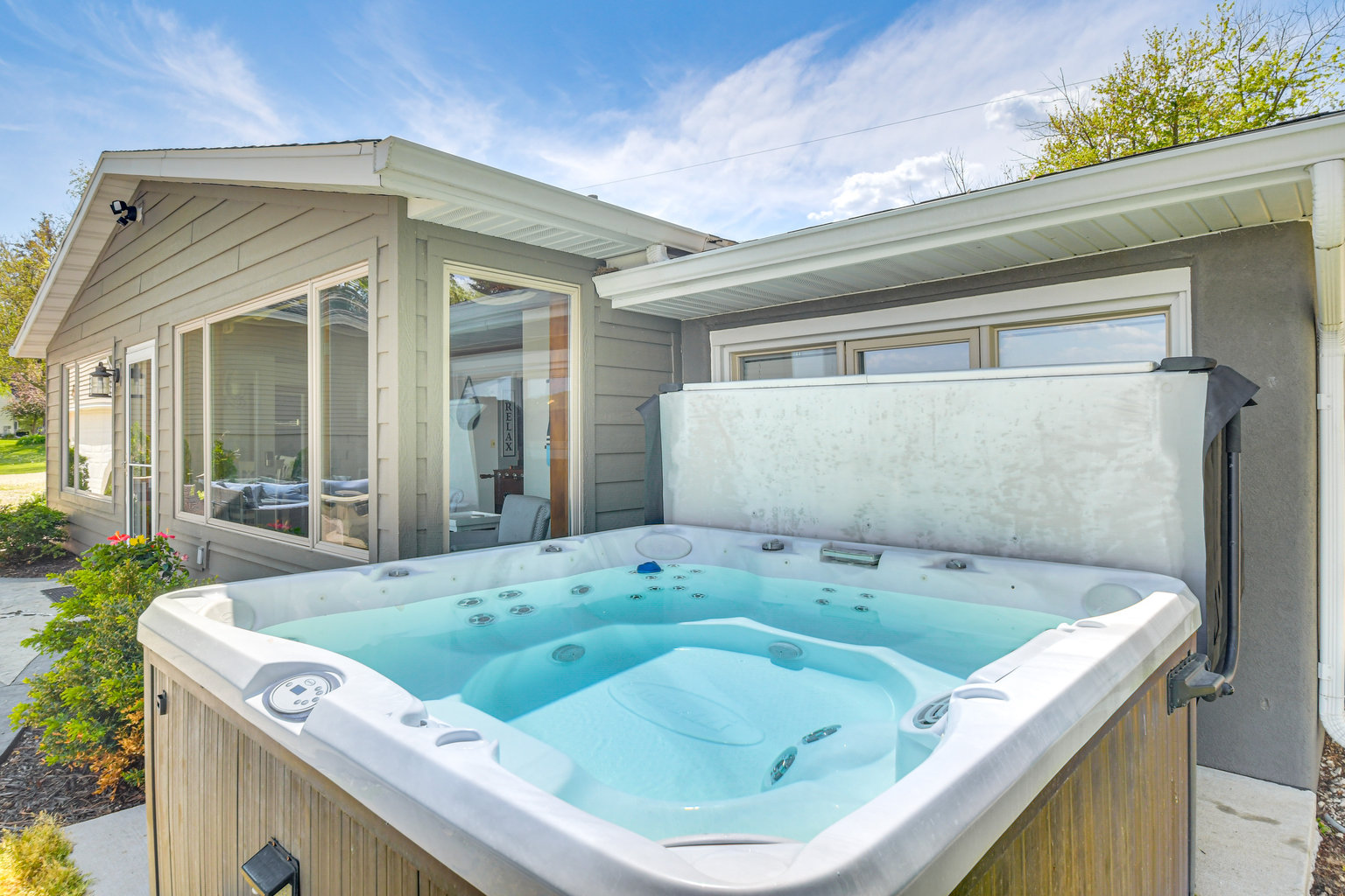 Le Claire Vacation Rental