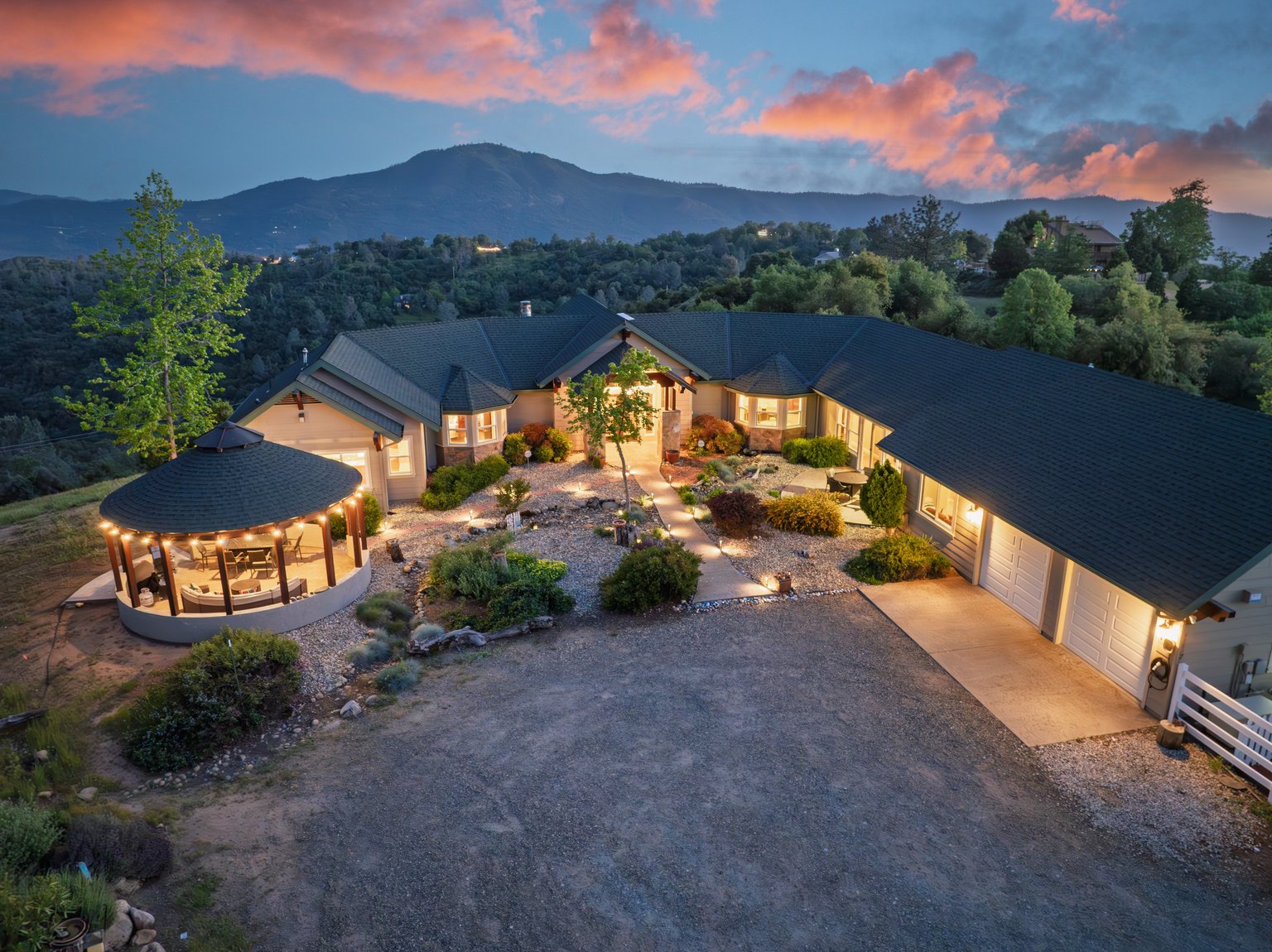 Oakhurst Vacation Rental