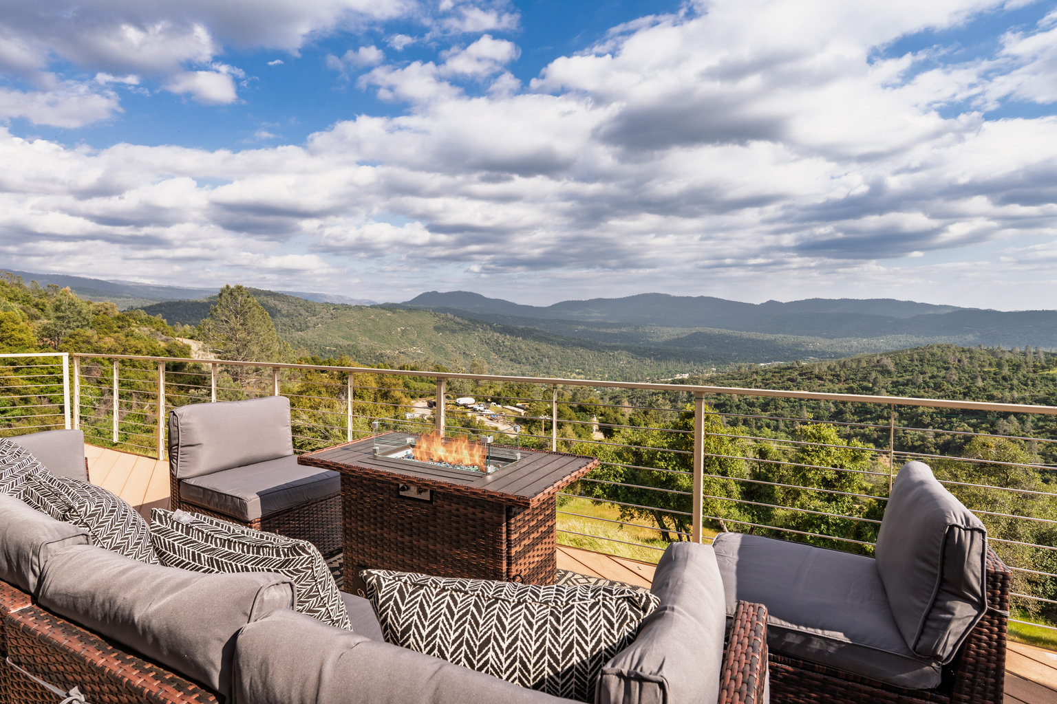 Oakhurst Vacation Rental