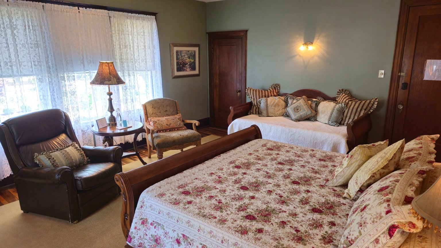 Alderson Vacation Rental