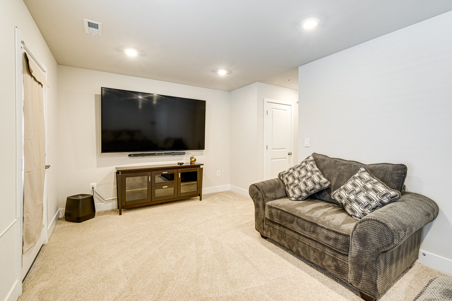 Waldorf Vacation Rental