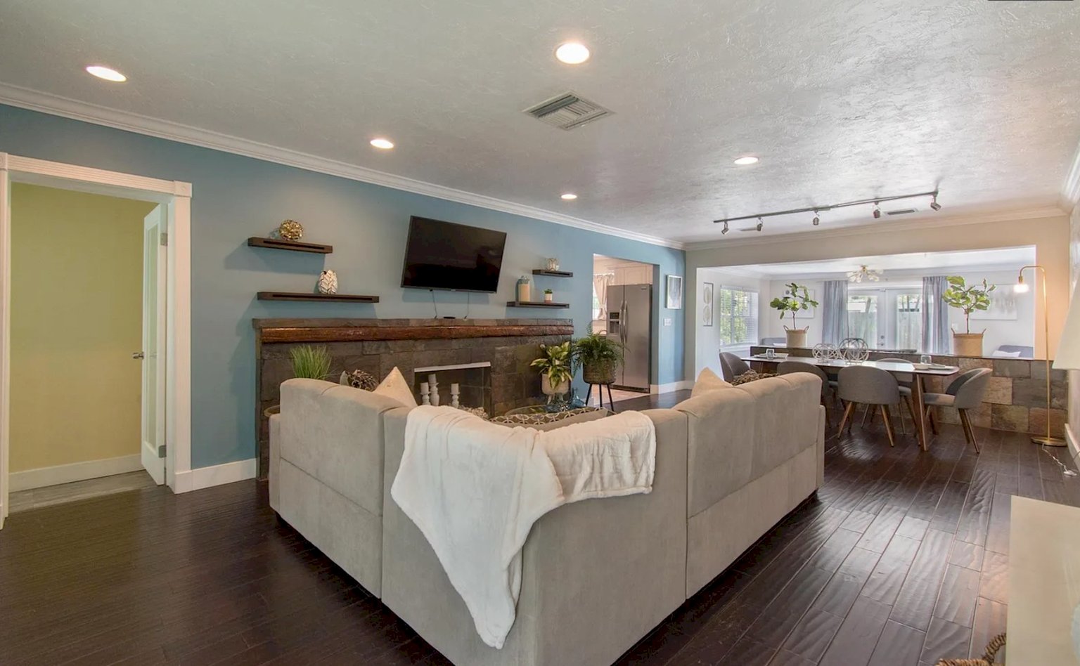 Hollywood Vacation Rental