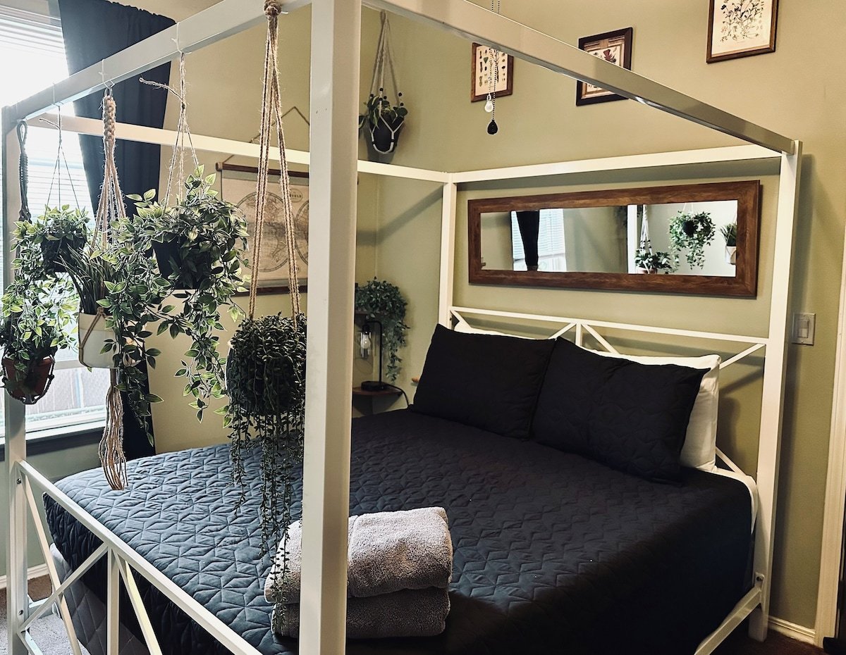 Salem Vacation Rental