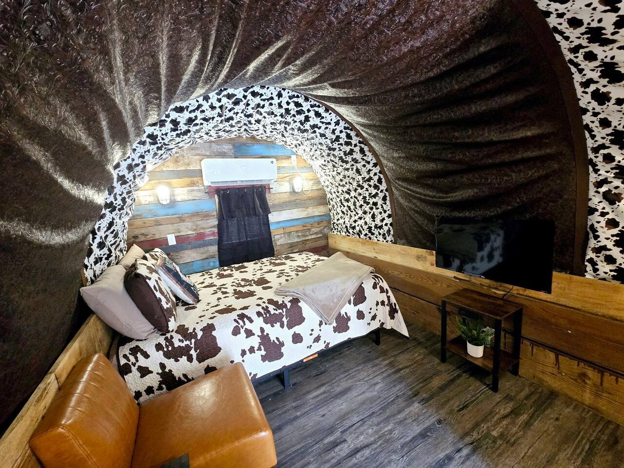 Avinger Vacation Rental