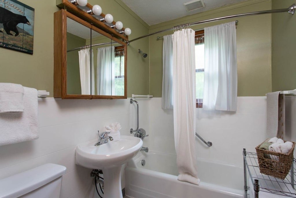 Chimney Rock Vacation Rental