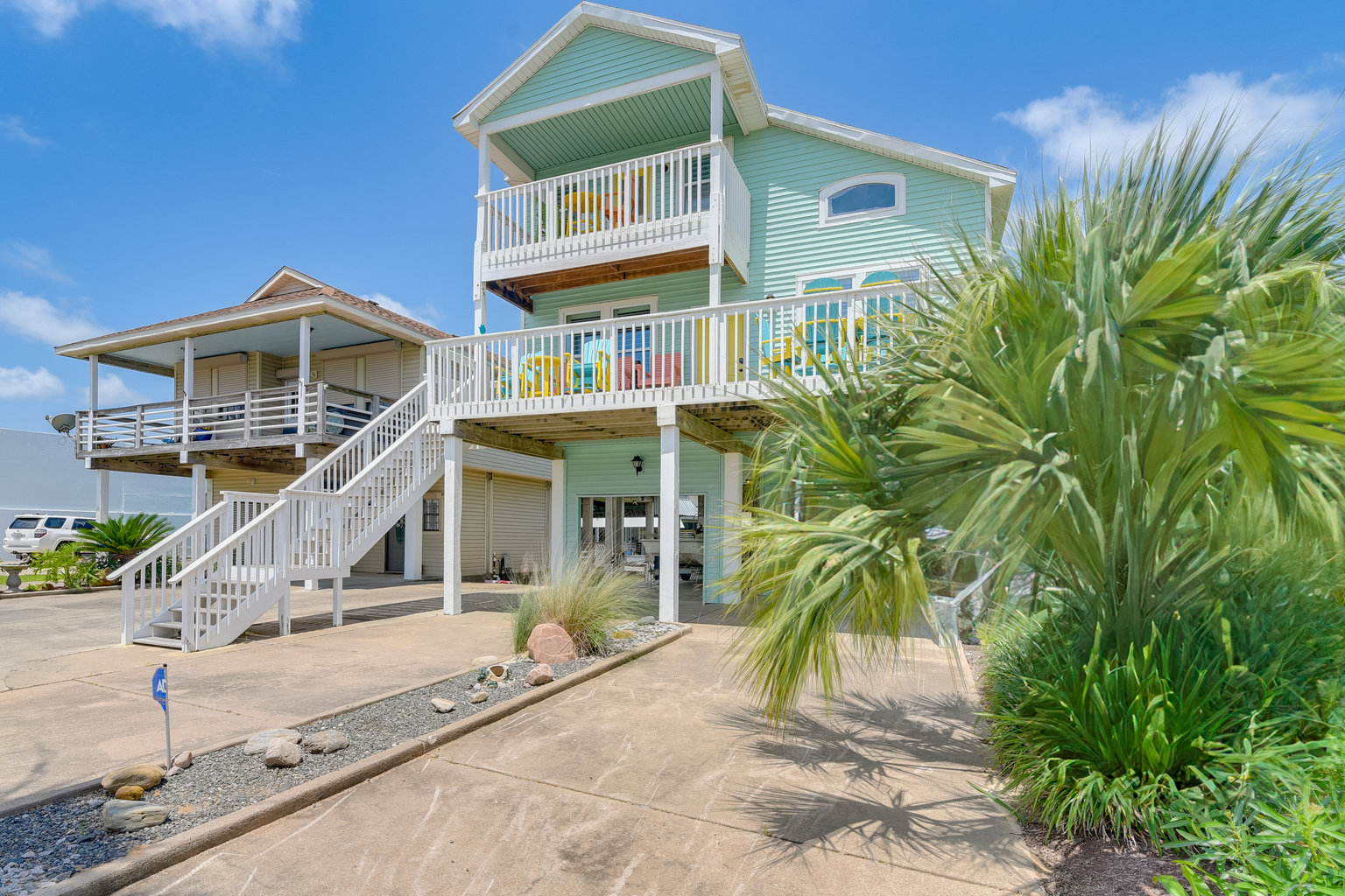 Tiki Island Vacation Rental