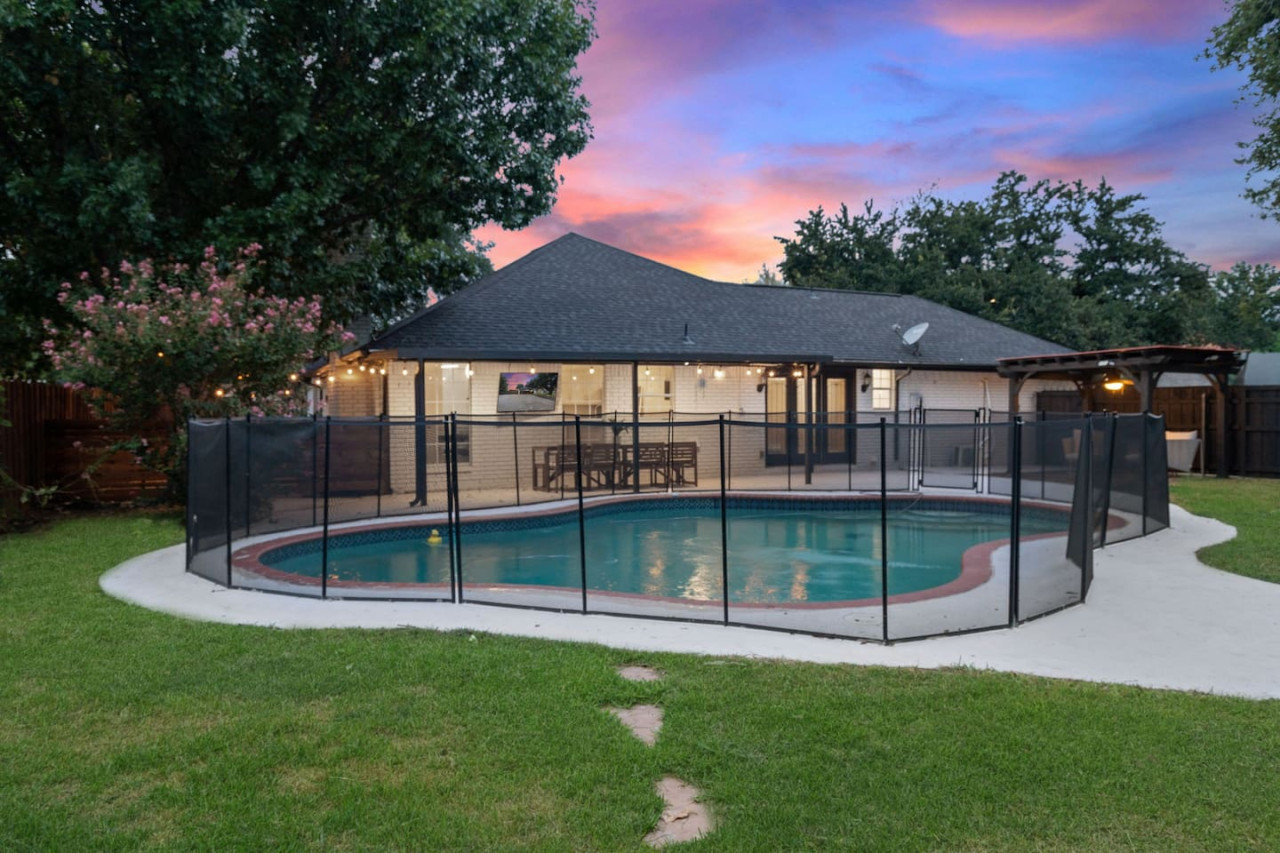 Grand Prairie Vacation Rental