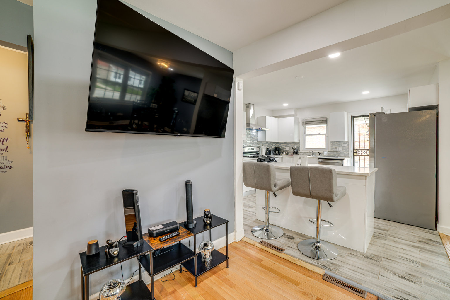 South Holland Vacation Rental