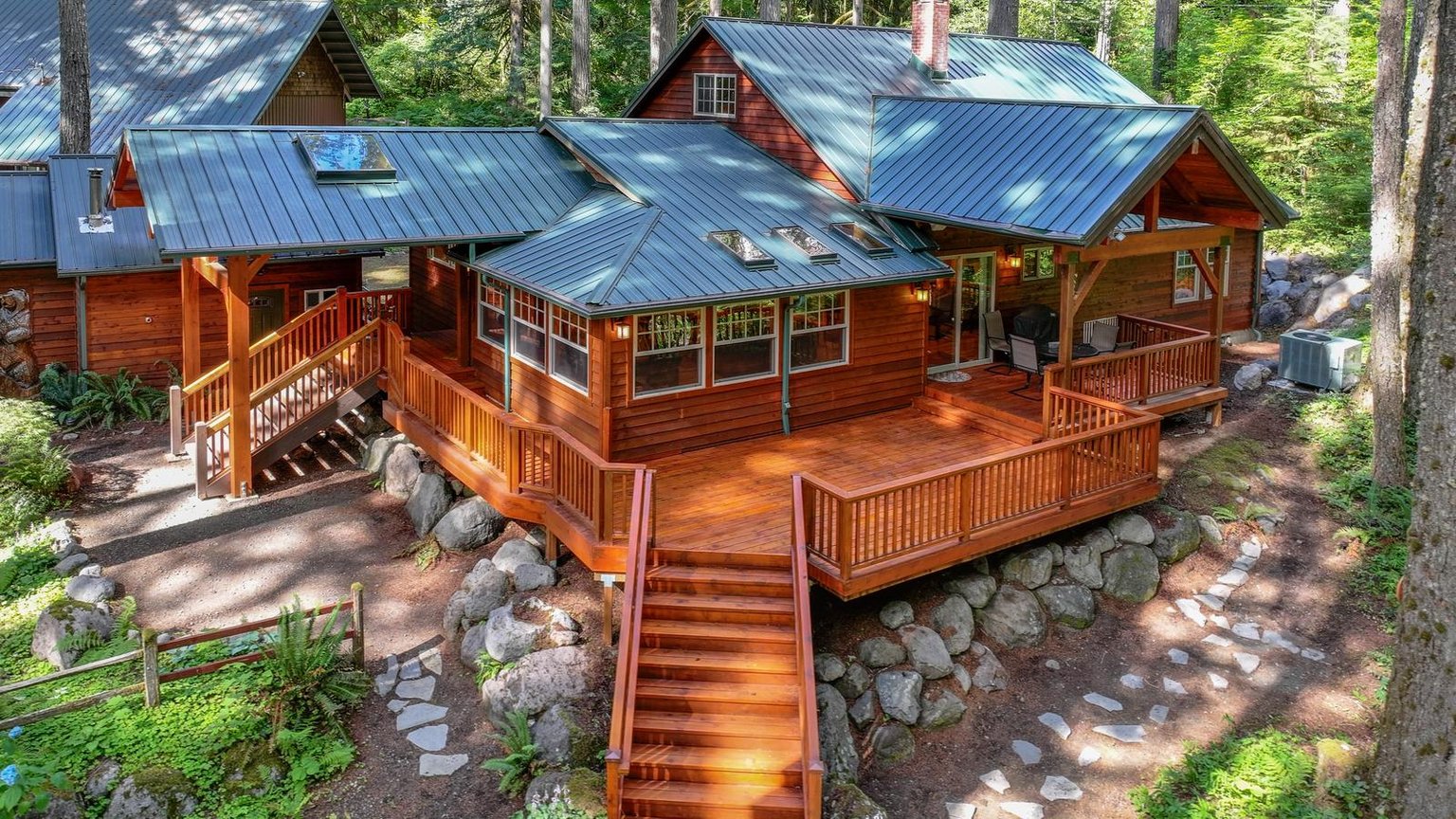 Rhododendron Vacation Rental