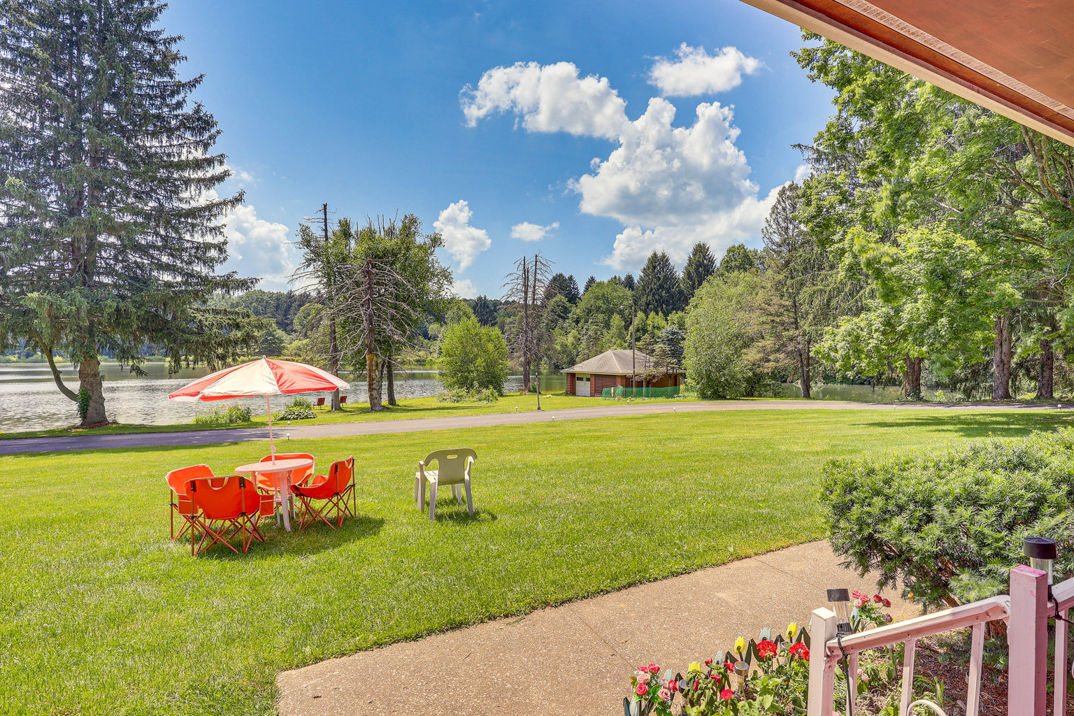 Grove City Vacation Rental
