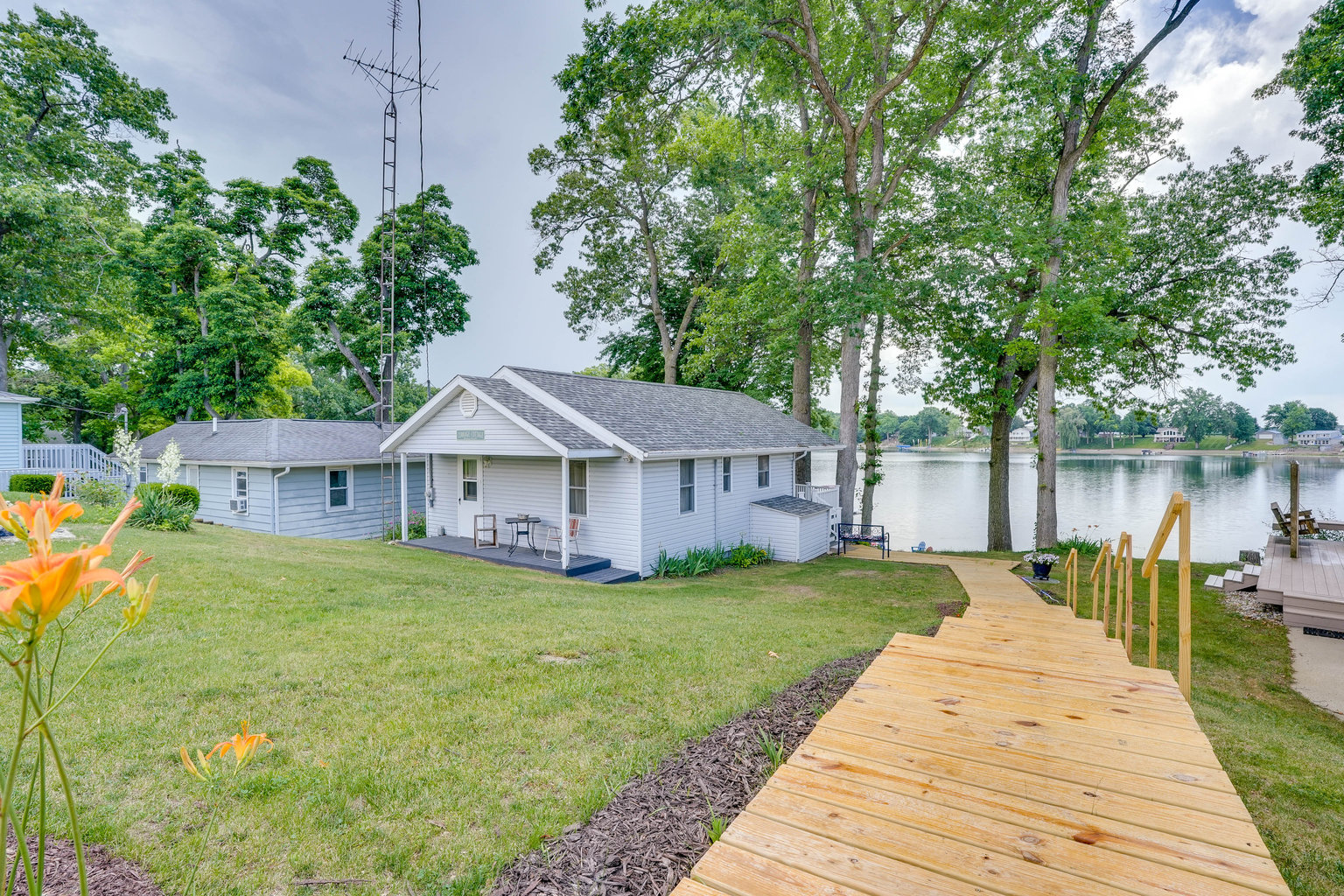 Bronson Vacation Rental