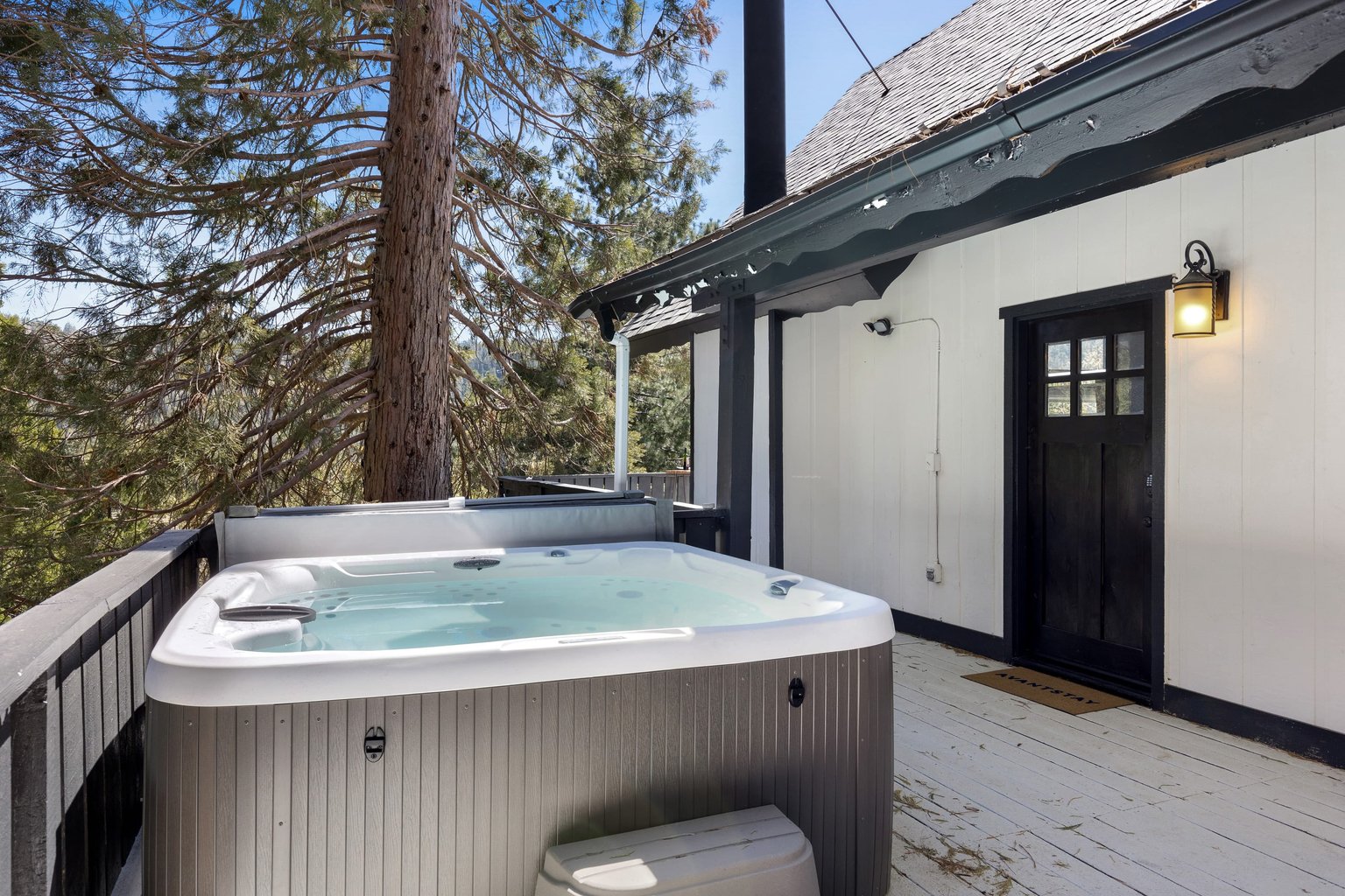 Crestline Vacation Rental