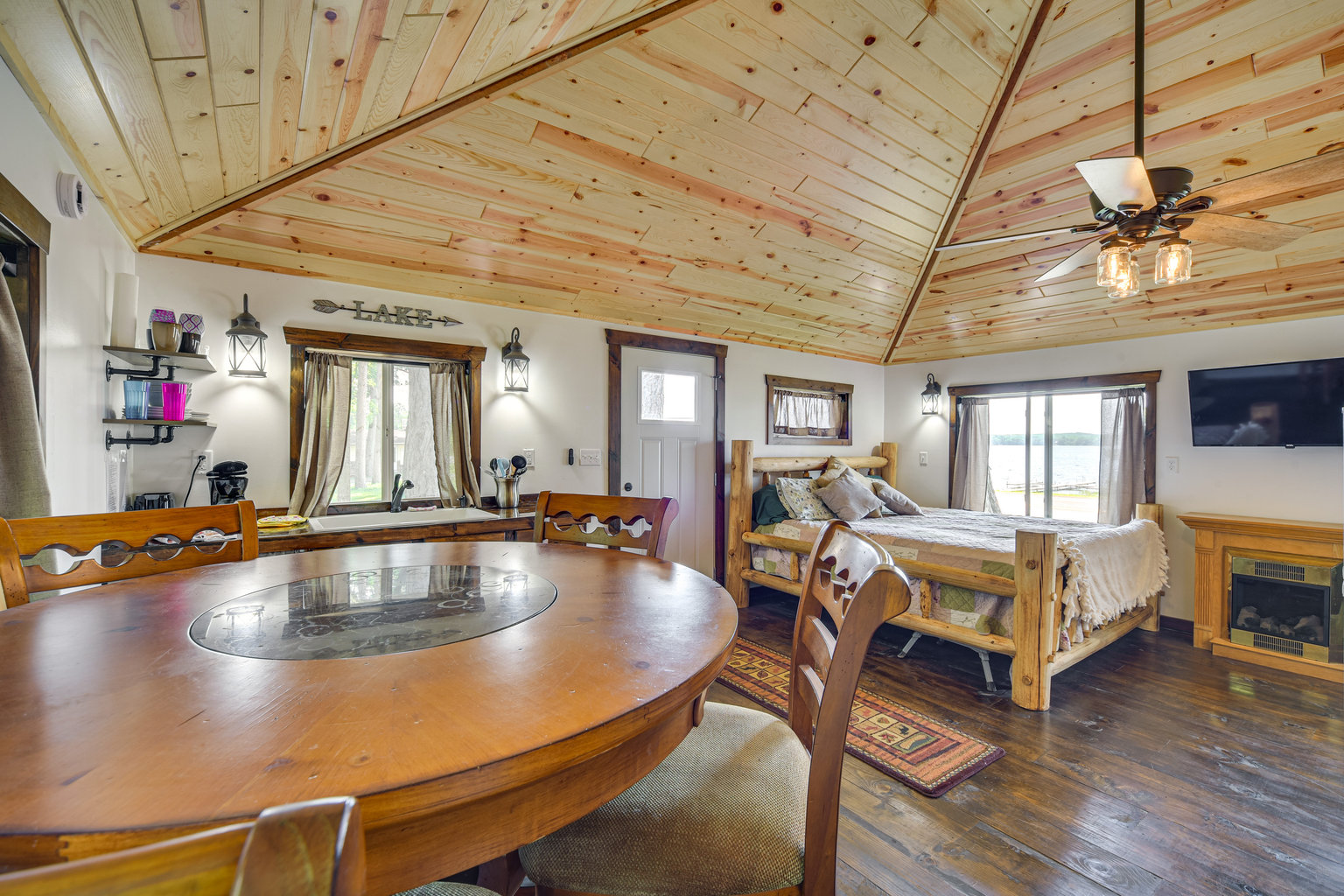 Stone Lake Vacation Rental