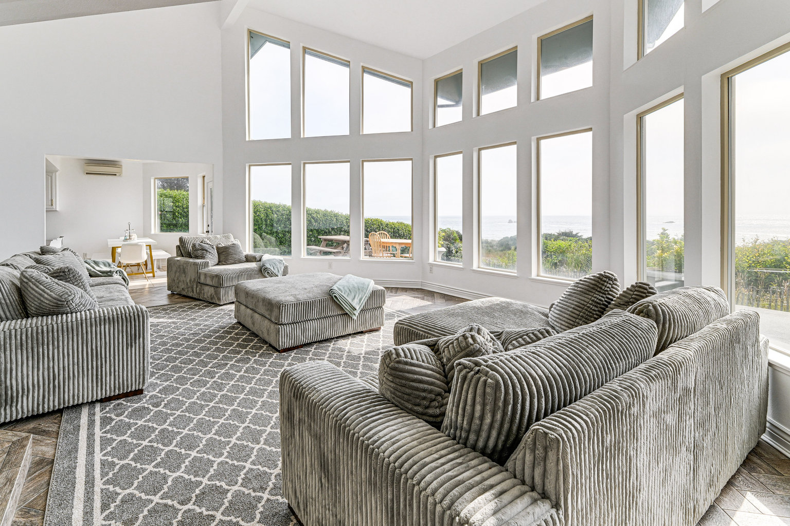 Smith River Vacation Rental