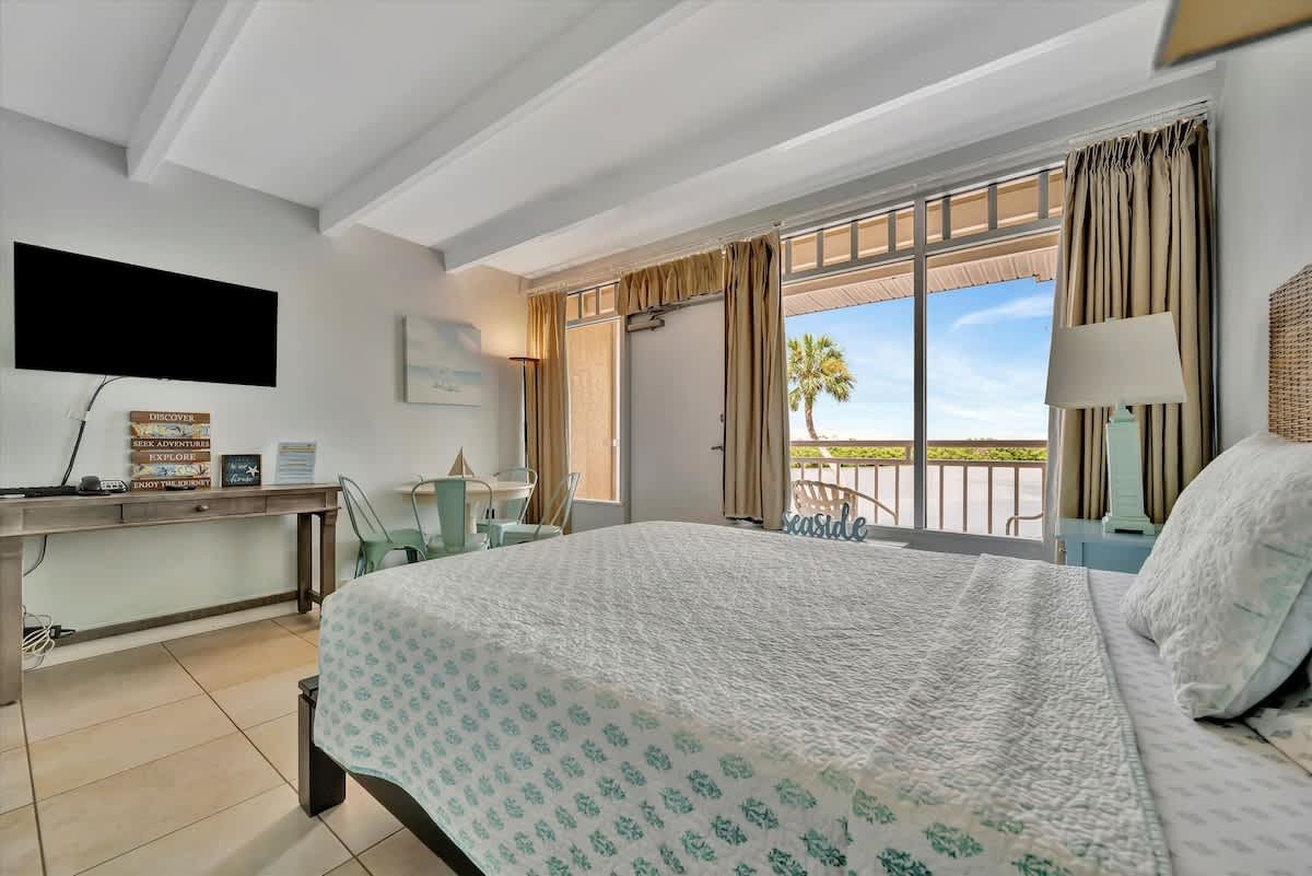 Ruskin Vacation Rental