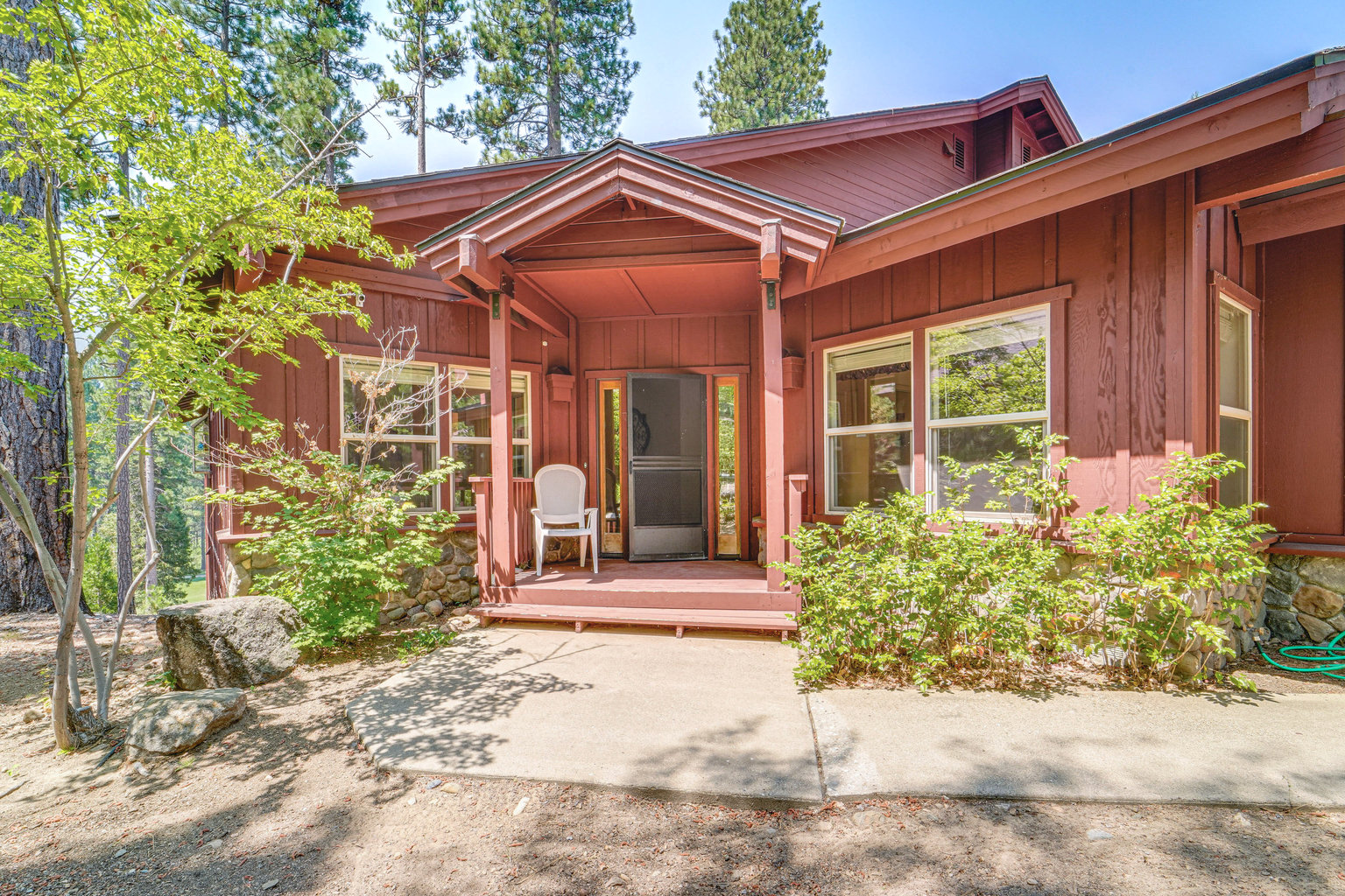 Clio Vacation Rental