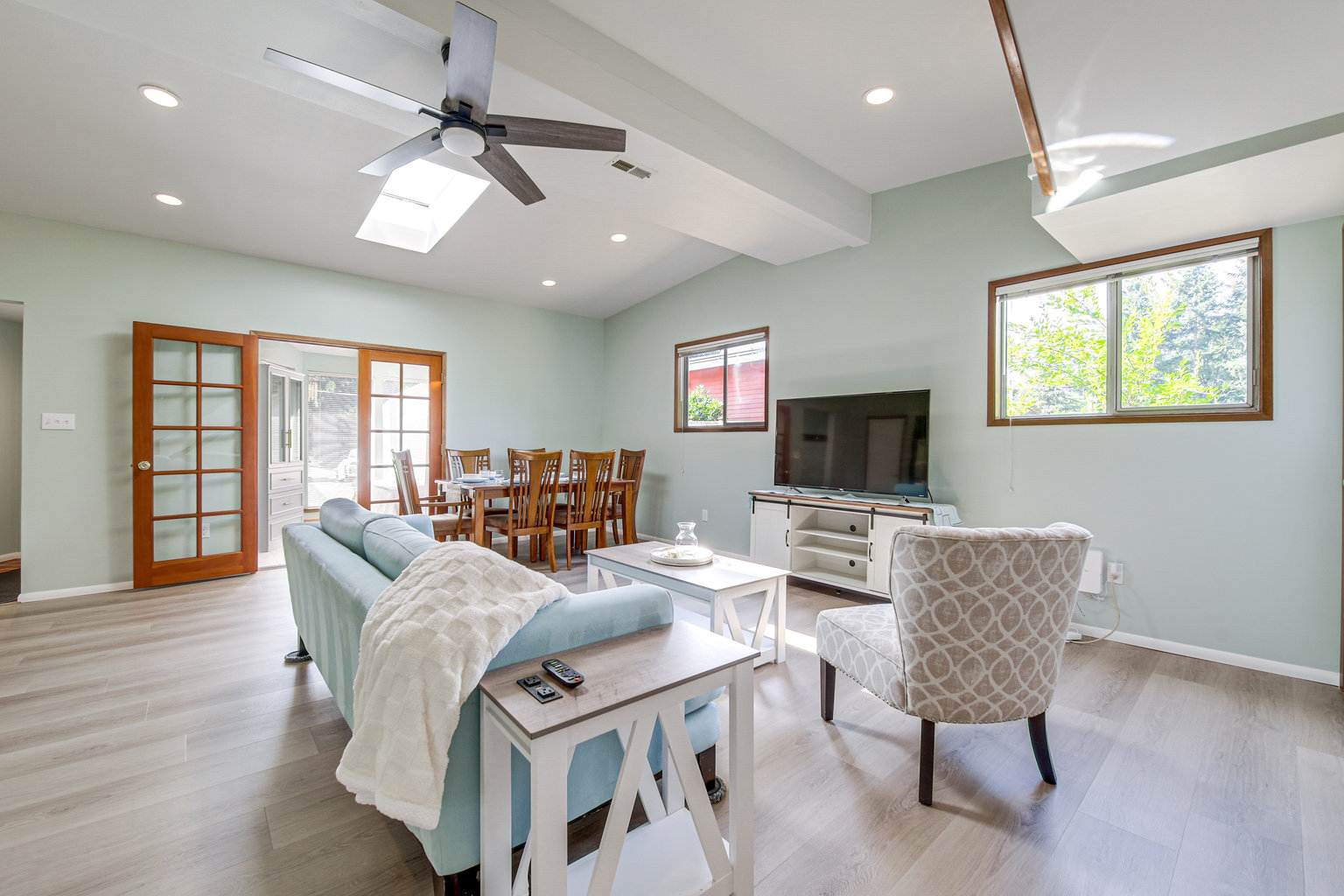 Kenmore Vacation Rental