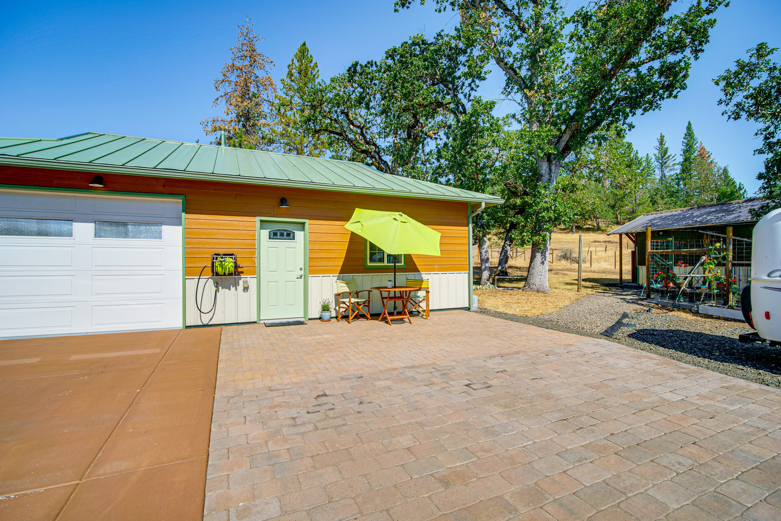 Trail Vacation Rental
