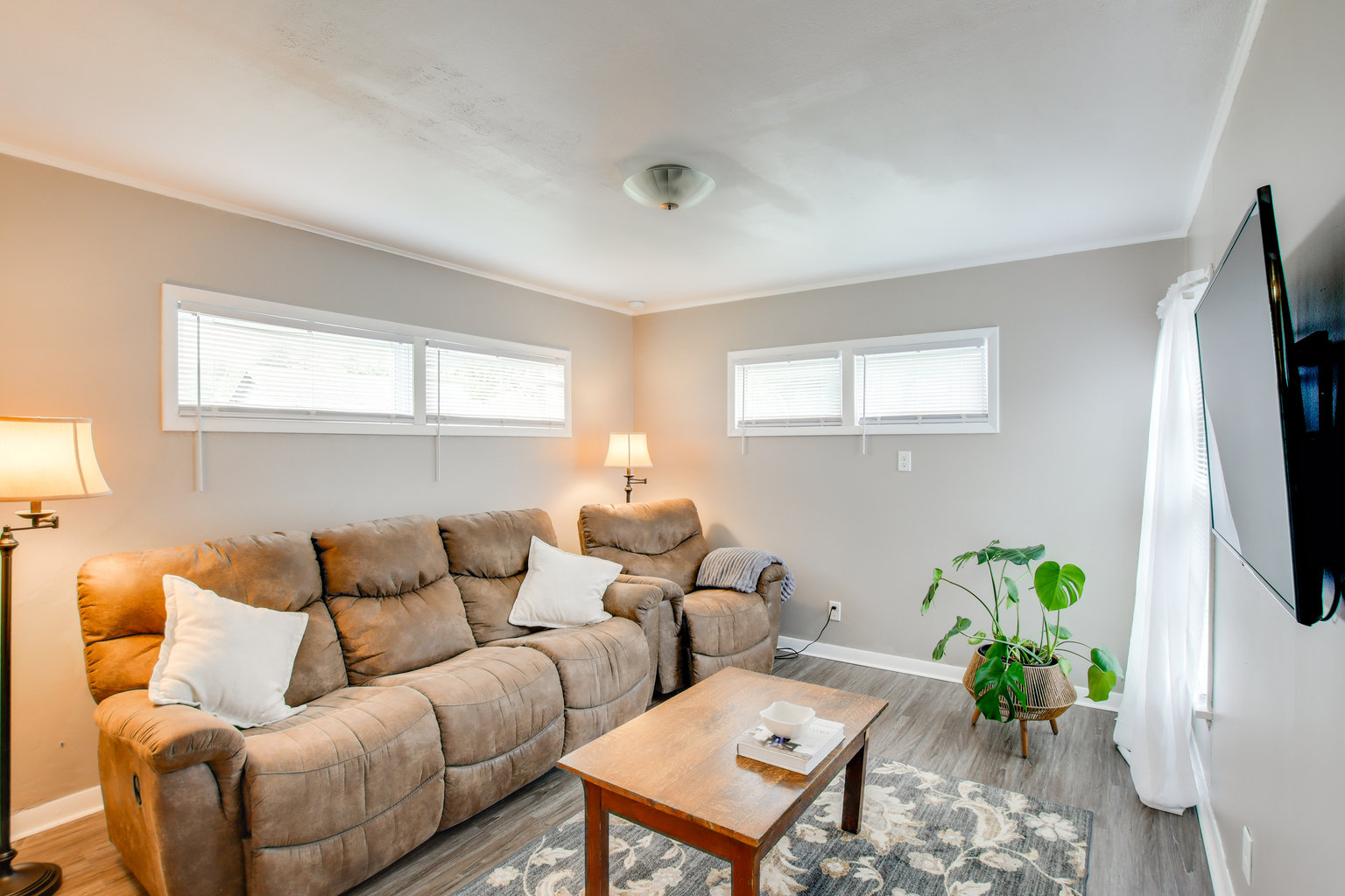 Kalona Vacation Rental