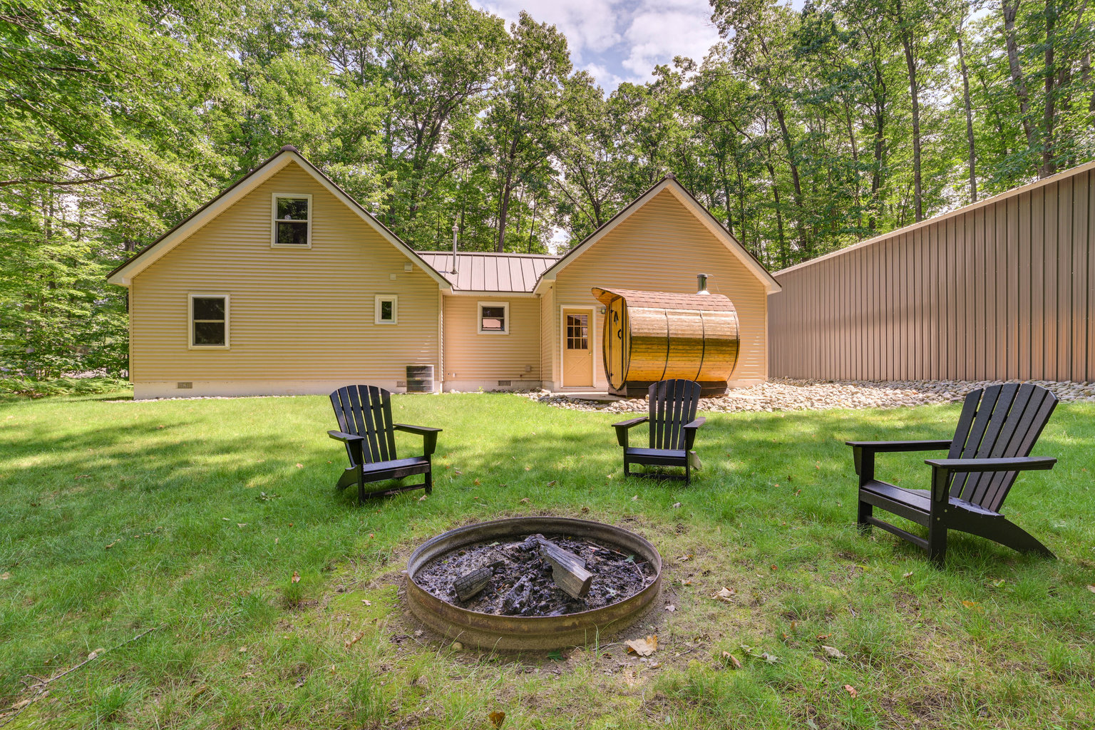 Roscommon Vacation Rental