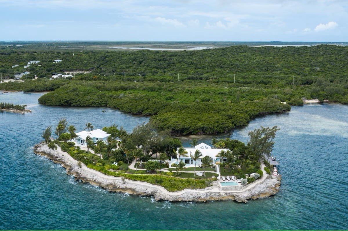 Middle Cay Island Vacation Rental