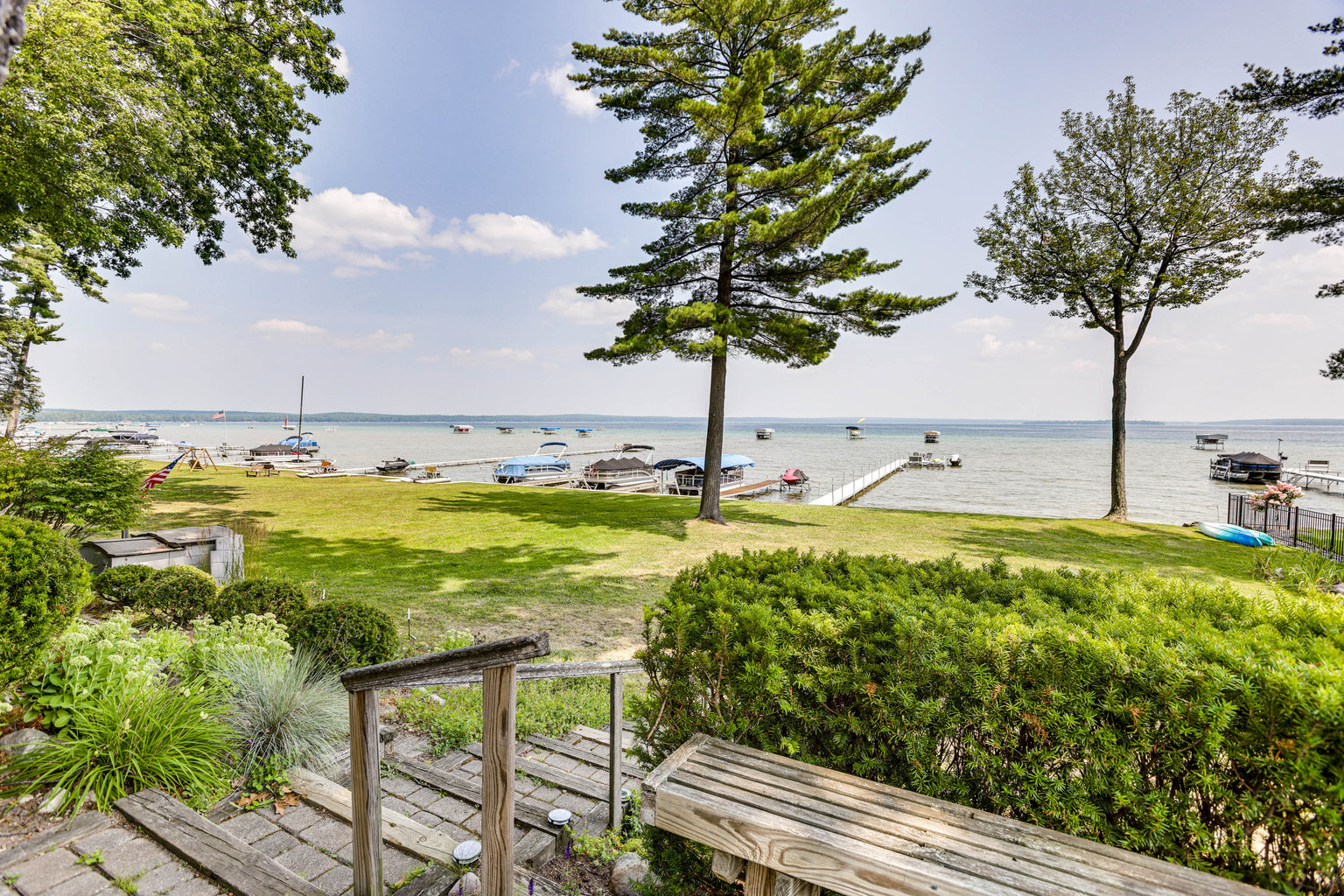 Roscommon Vacation Rental