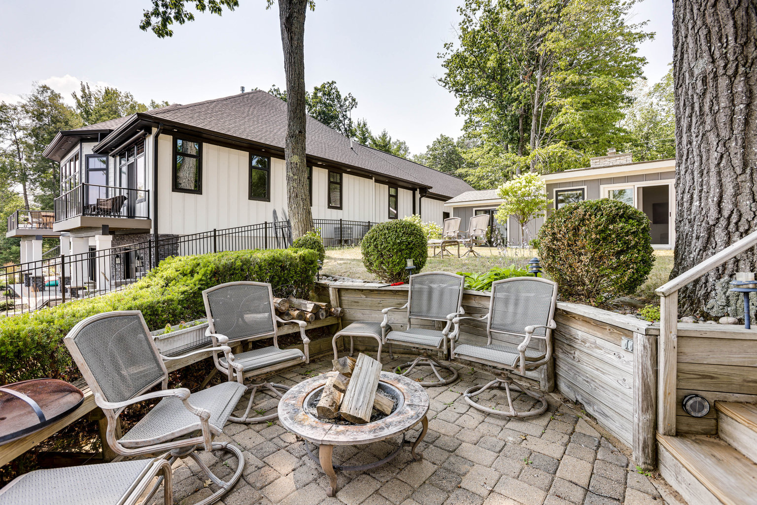 Roscommon Vacation Rental