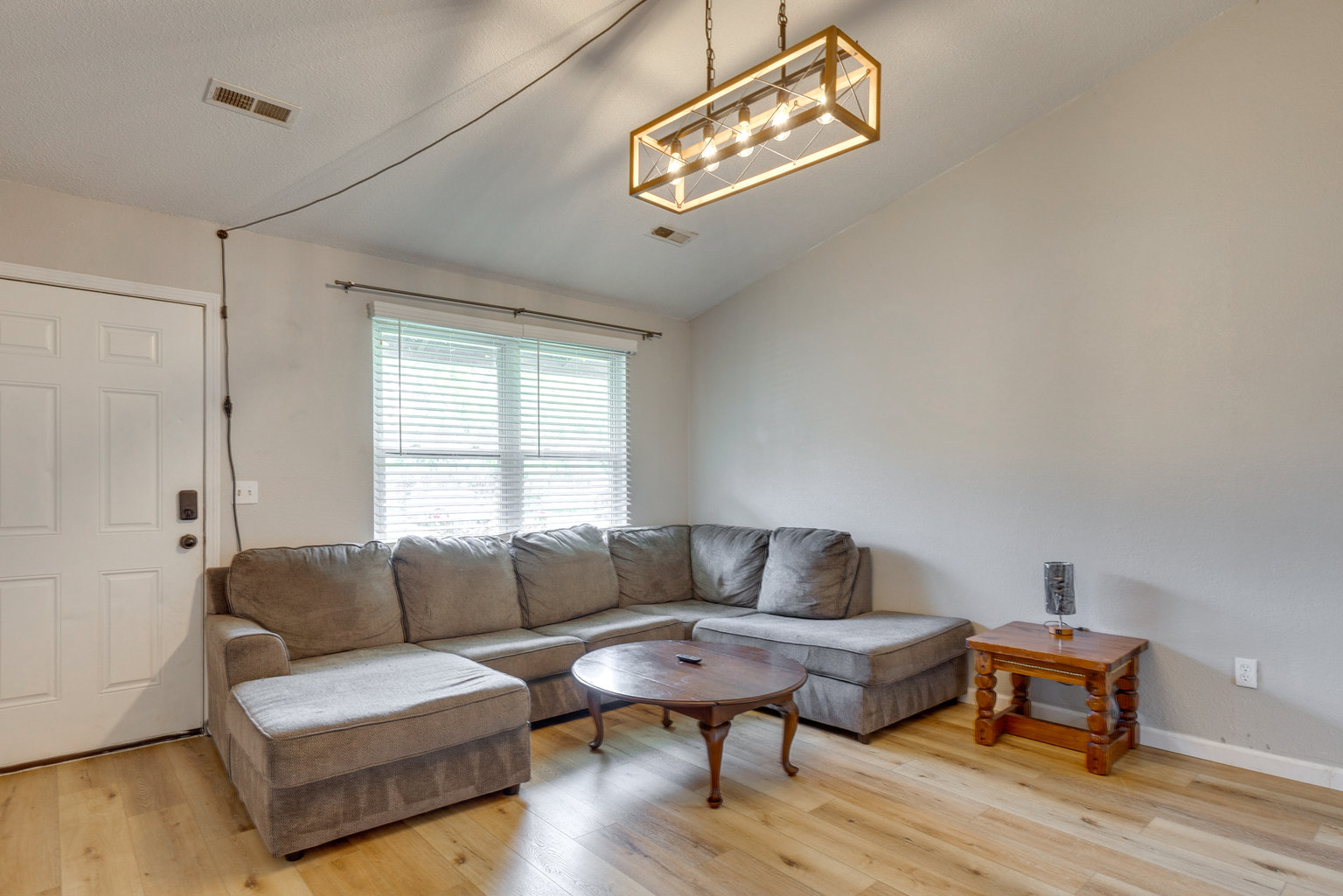 Pontoon Beach Vacation Rental