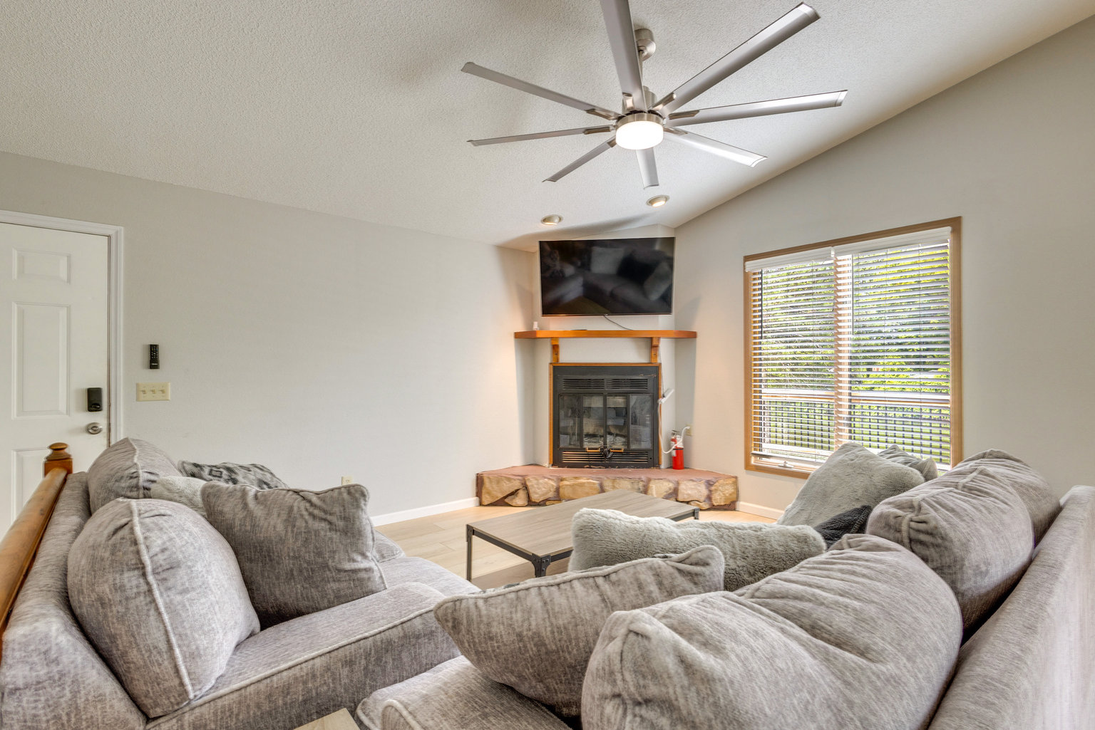 Pontoon Beach Vacation Rental