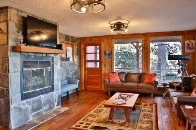 Almond Vacation Rental