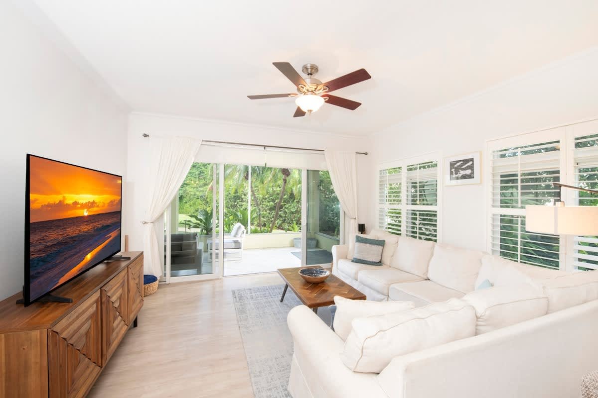 Seven Mile Beach Vacation Rental