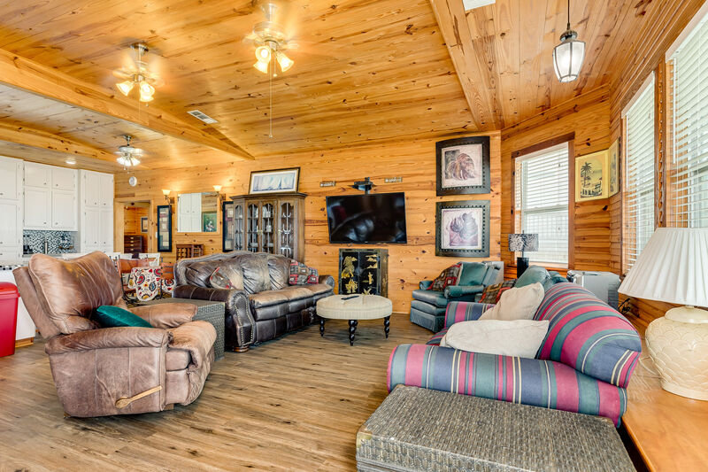 Gilchrist Vacation Rental