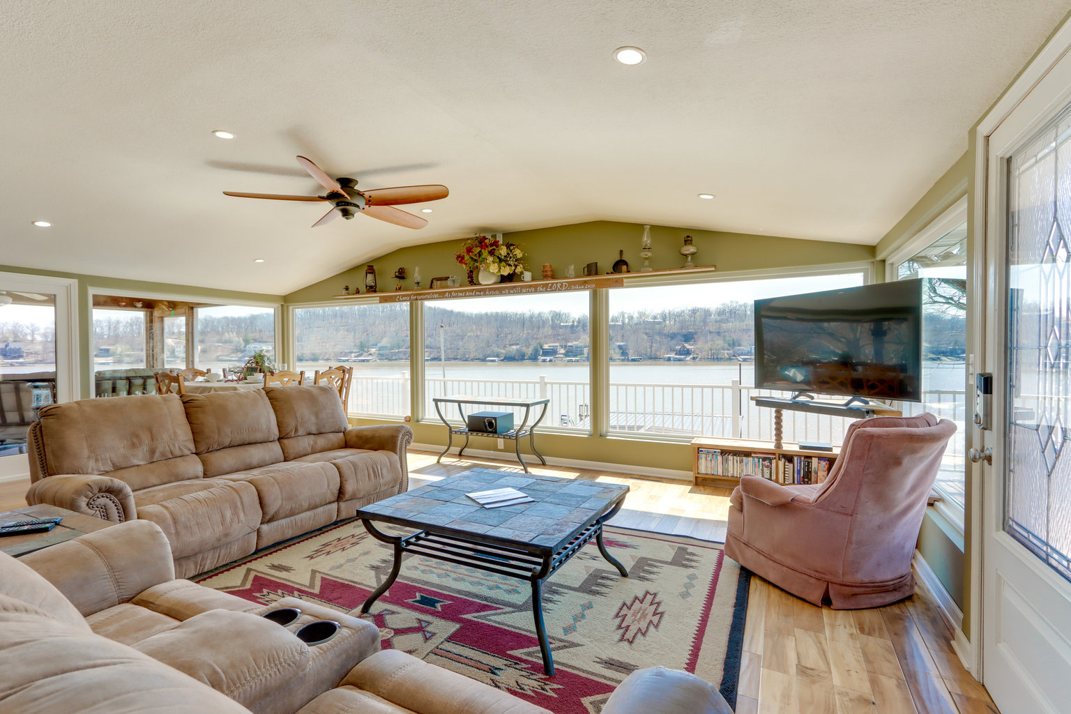 Roach Vacation Rental