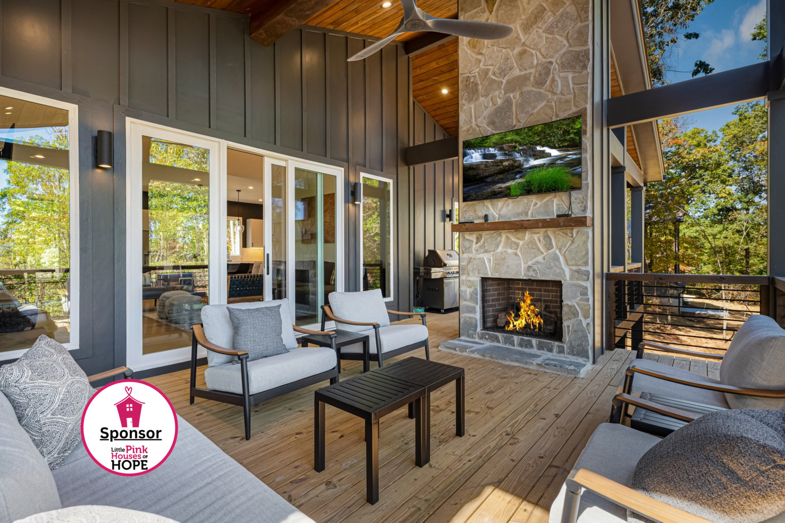 Mineral Bluff Vacation Rental