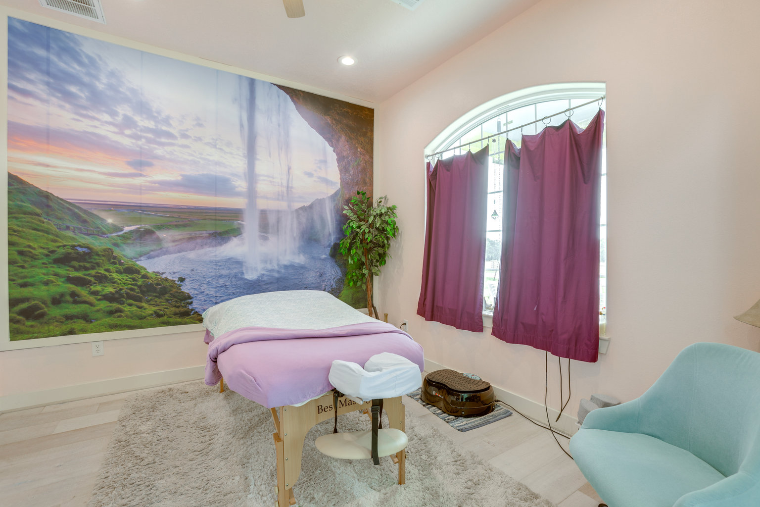 New Waverly Vacation Rental