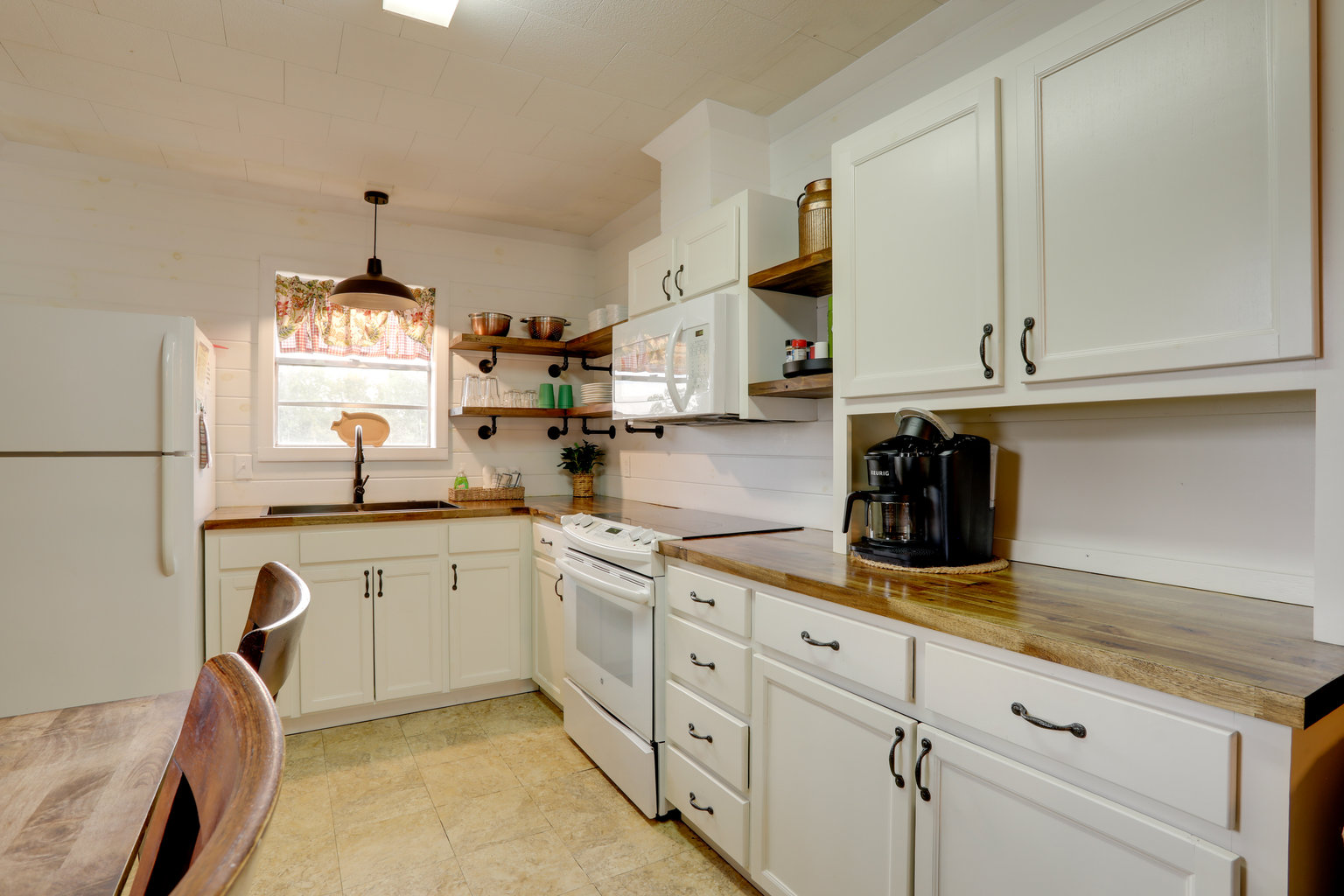 Greers Ferry Vacation Rental