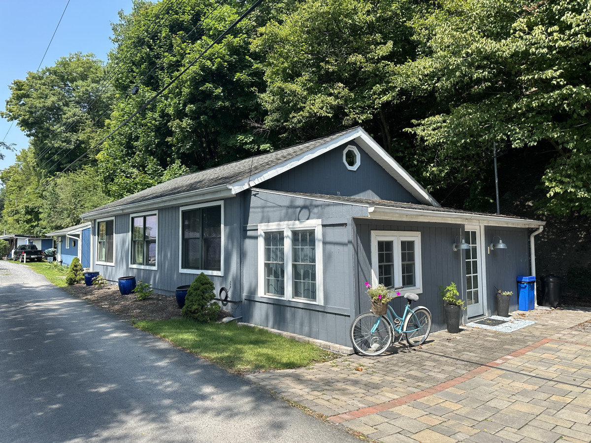 Aurora Vacation Rental