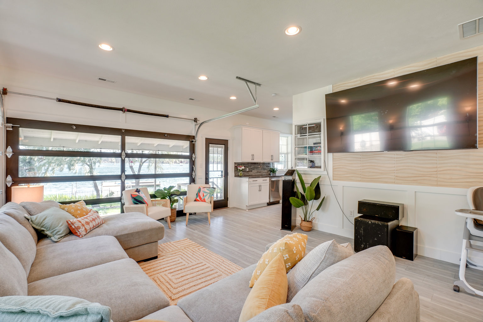 Nine Mile Falls Vacation Rental