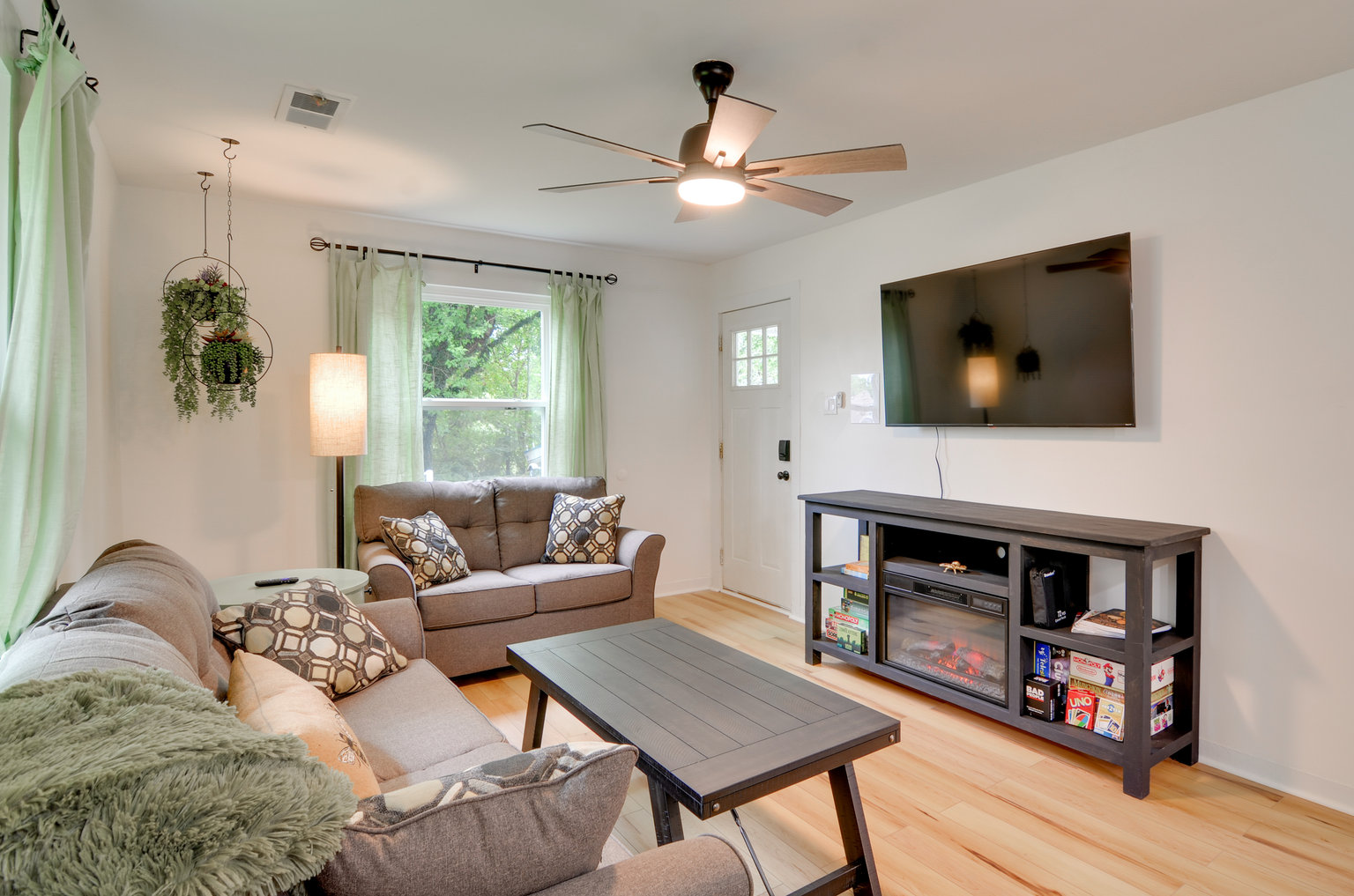 Burnside Vacation Rental